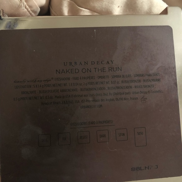 Urban Decay Naked On The Run Palette - Picture 5 of 5